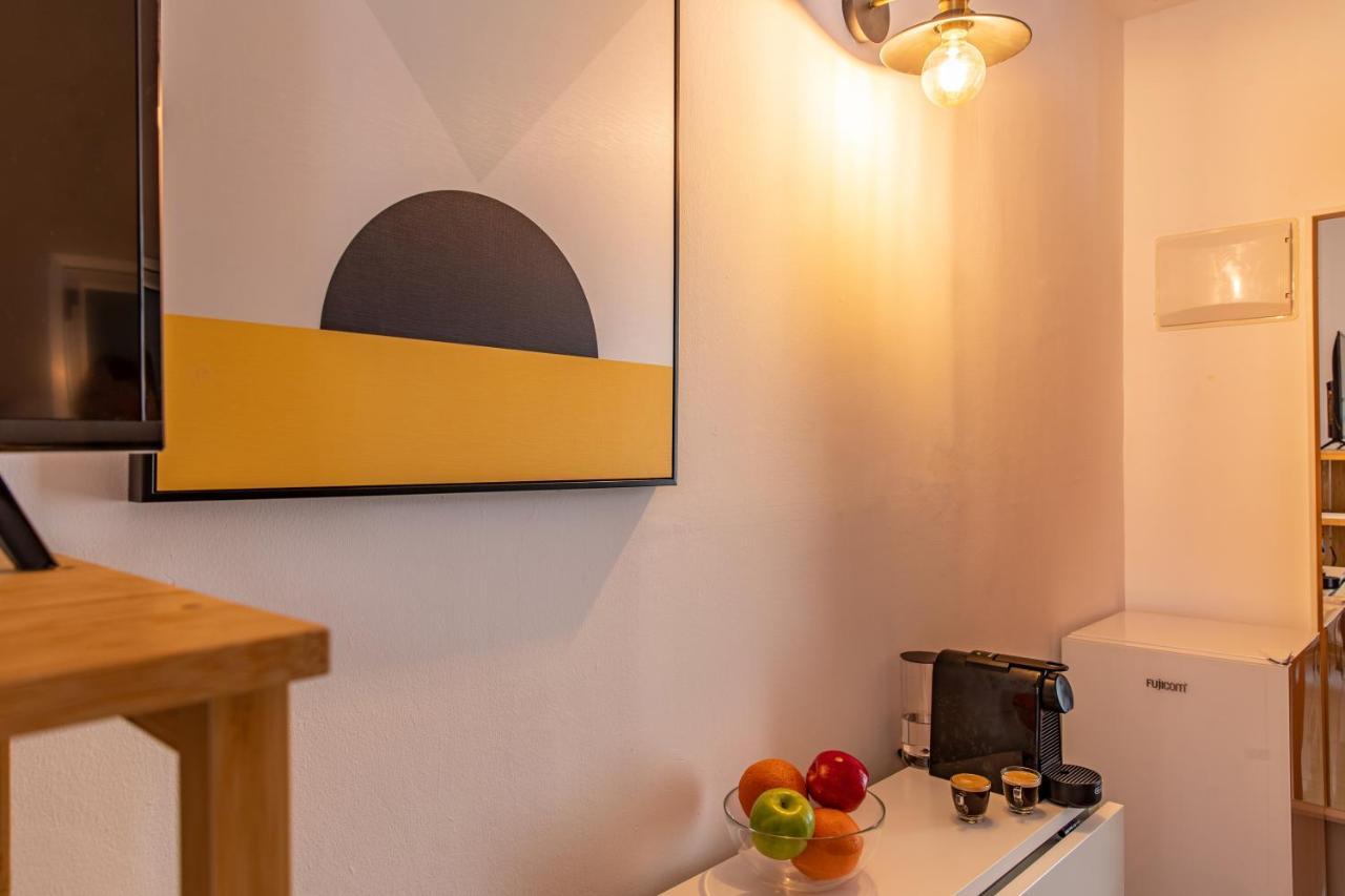 Port Apartment *